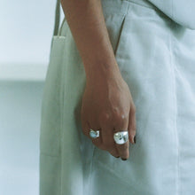 Load image into Gallery viewer, Onyx Ring