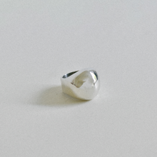 Load image into Gallery viewer, Onyx Ring