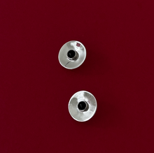 Cargar imagen en el visor de la galería, Oda Earrings