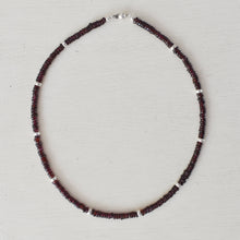 Cargar imagen en el visor de la galería, Kaan Granate Necklace