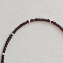 Cargar imagen en el visor de la galería, Kaan Granate Necklace