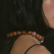 Cargar imagen en el visor de la galería, Jaspe Peto Necklace