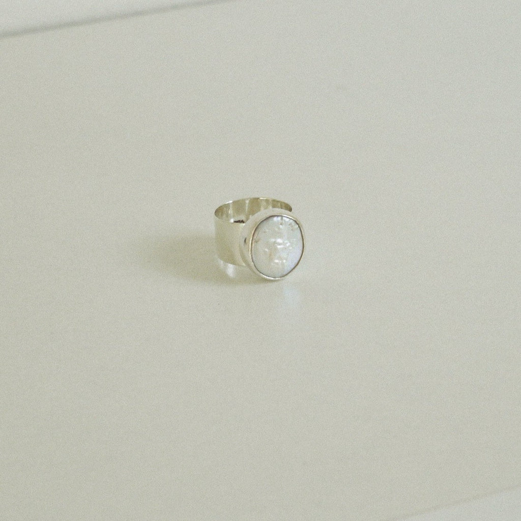 Luna Ring