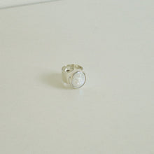Load image into Gallery viewer, Luna Ring