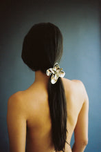 Load image into Gallery viewer, Magnolia Cinto - Hair pin